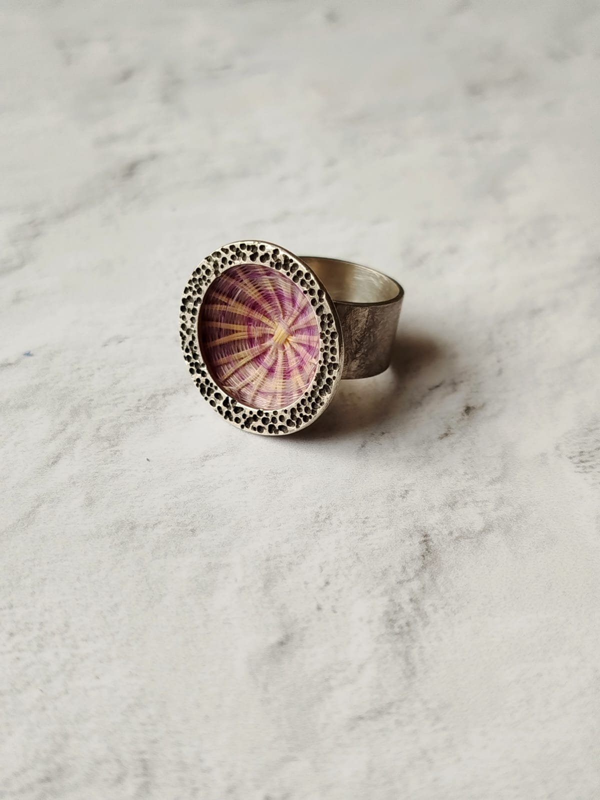 Anillo de plata y crin